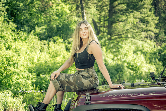 230804_Elena Jeep_098