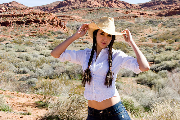 Mercedies - Cowgirl