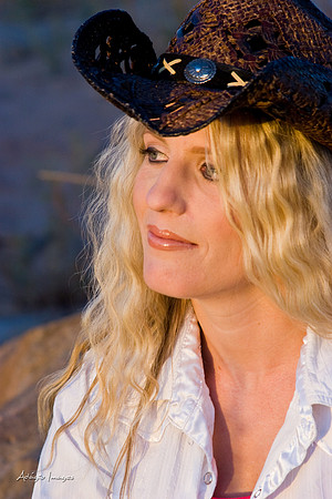 Shanna J, Cowgirl