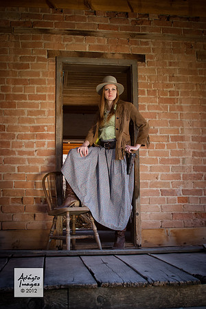 ShaeLee - Gunslinger