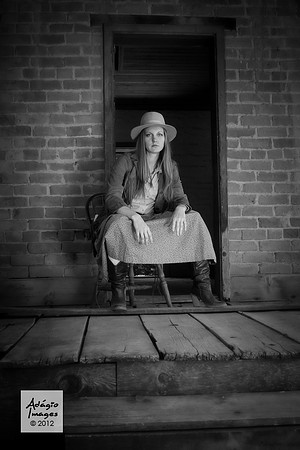 ShaeLee - Gunslinger