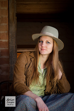 ShaeLee - Gunslinger