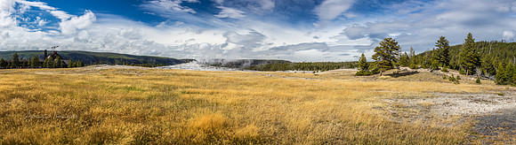 Yellowstone - Geyser