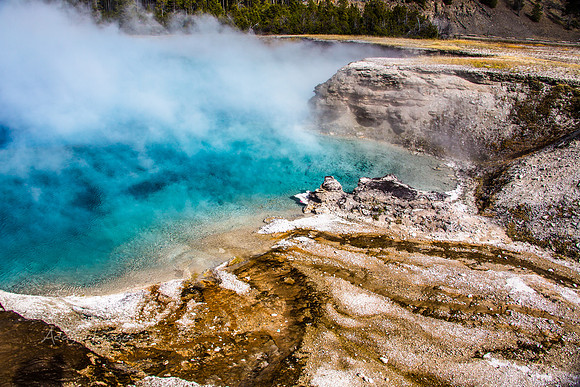 Yellowstone - Geyser