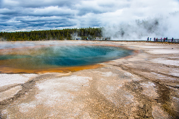 Yellowstone - Geyser