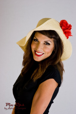 Donna Pin-Ups