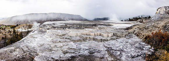 Yellowstone - Geyser