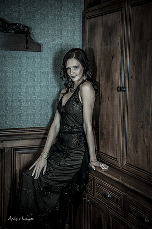 Crystal - Tall, dark dress, and gorgeous!