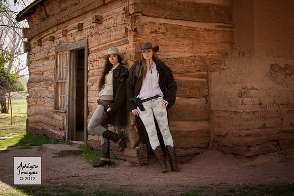 Gunslingers Adrienne and ShaeLee